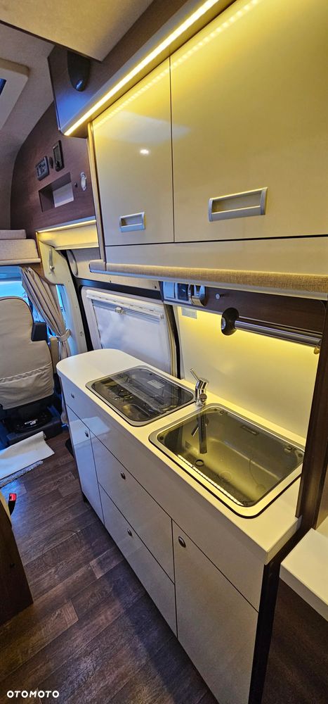 Globe-Traveller VOYAGER X 4 OSOBOWY PODWÓJNA PODŁOGA PEUGEOT BOXER 3.0L KRAJOWY - 12