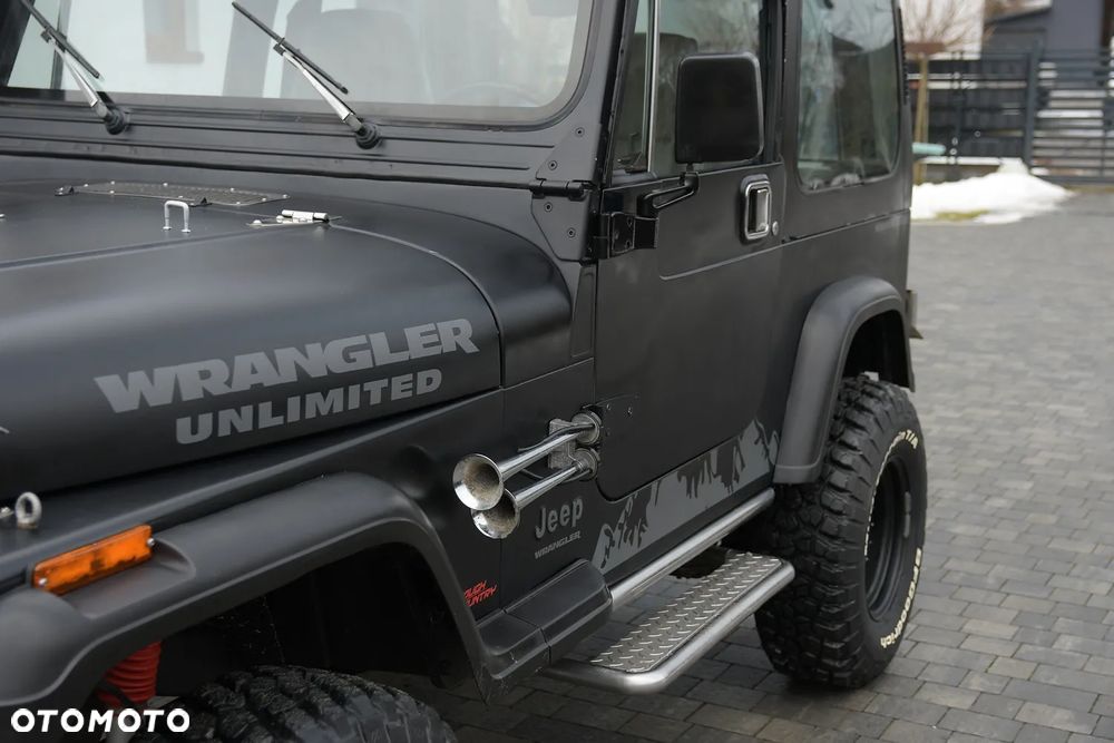 Jeep Wrangler - 13