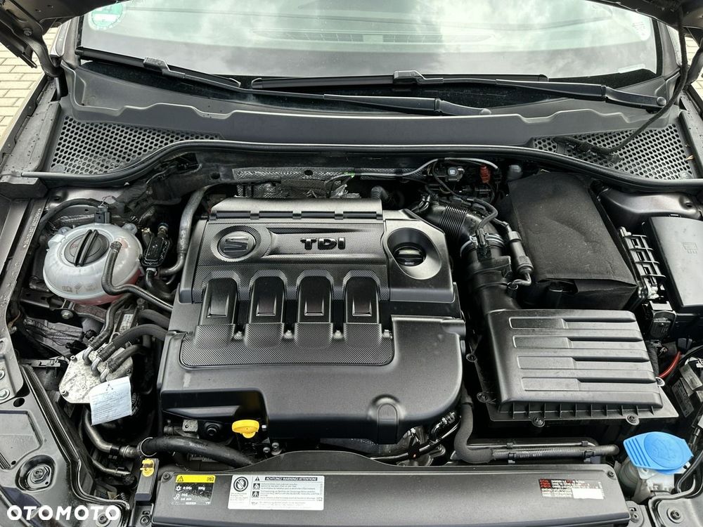 Seat Leon Sportstourer 2.0 TDI DPF DSG FR - 33