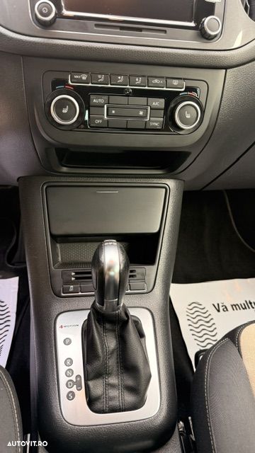 Volkswagen Tiguan 2.0 TDI 4Motion DSG Sport & Style - 12