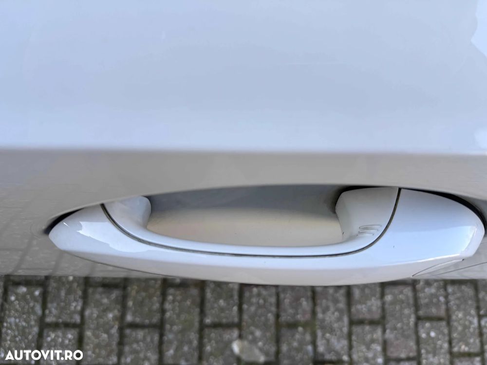 BMW Seria 3 320d xDrive AT M Sport - 5