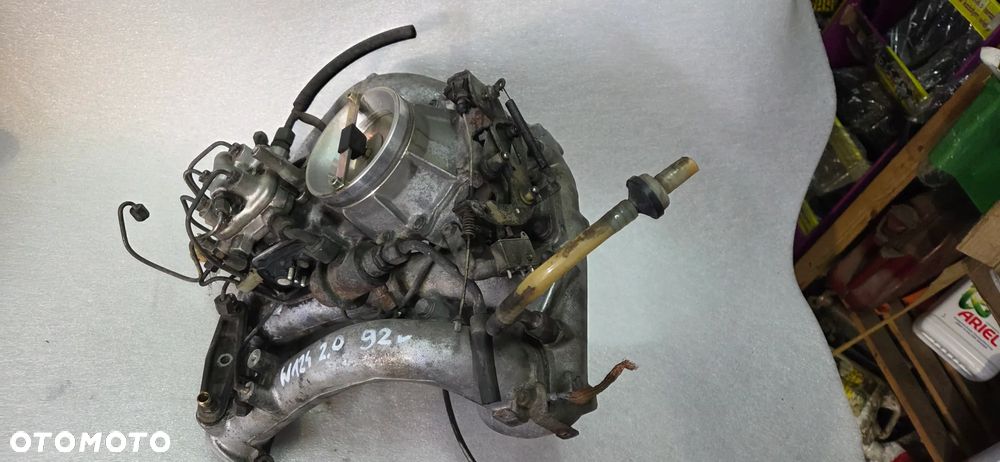 Rozdzielacz wtrysku paliwa kolektor wtryski kpl Mercedes W 124 2.0 - 1