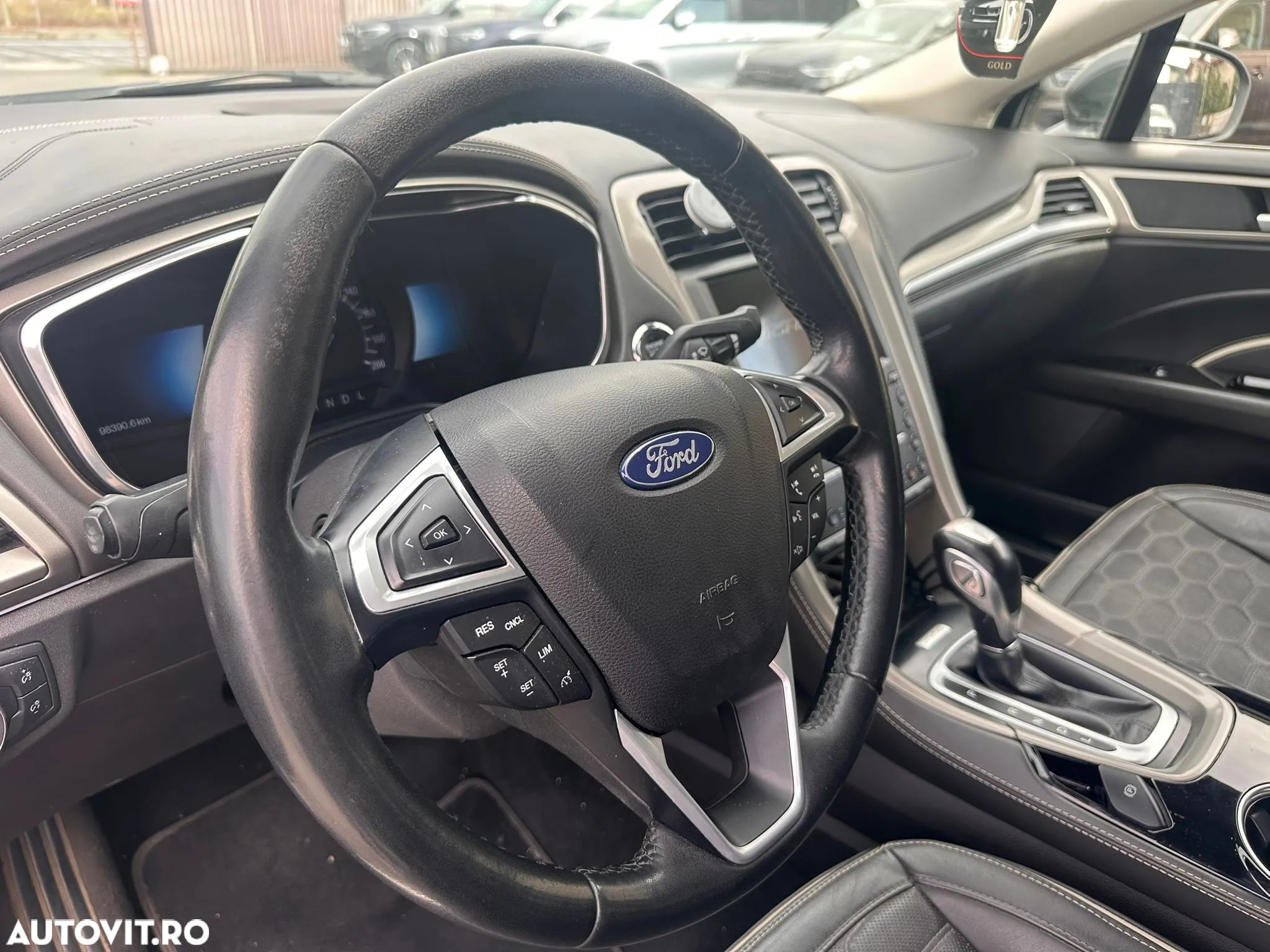 Ford Mondeo 2.0 HEV Vignale - 14