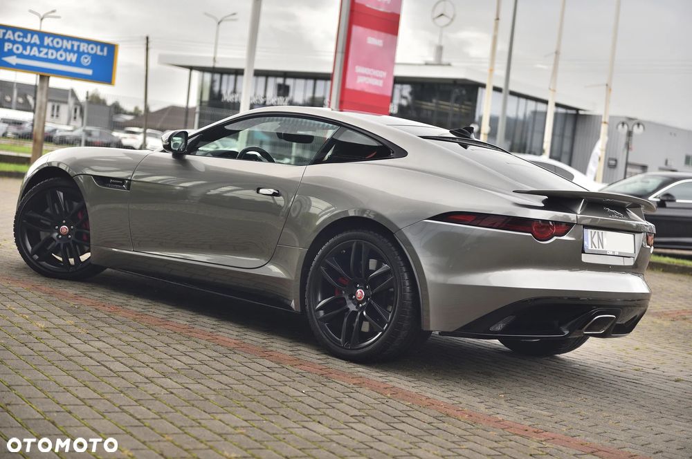 Jaguar F-Type Coupe P300 R-Dynamic - 14