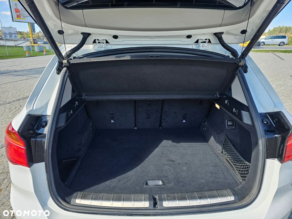 BMW X1 xDrive20d Sport Line sport - 39