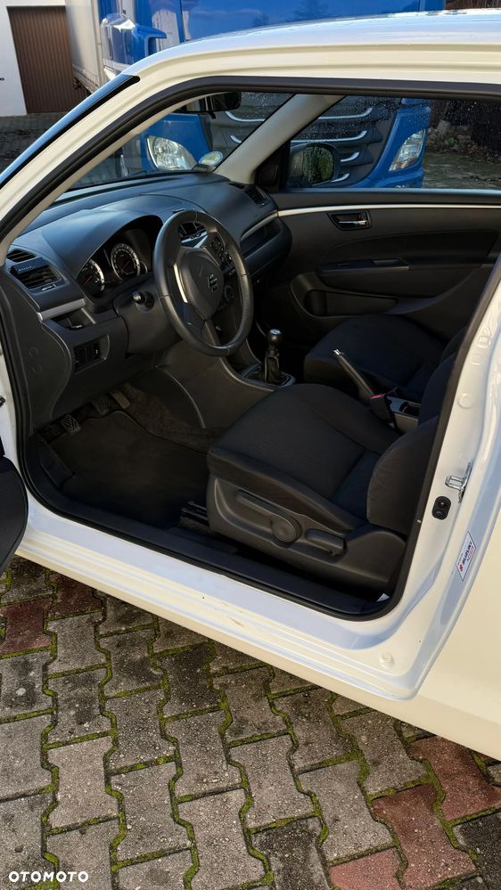 Suzuki Swift 1.2 - 7