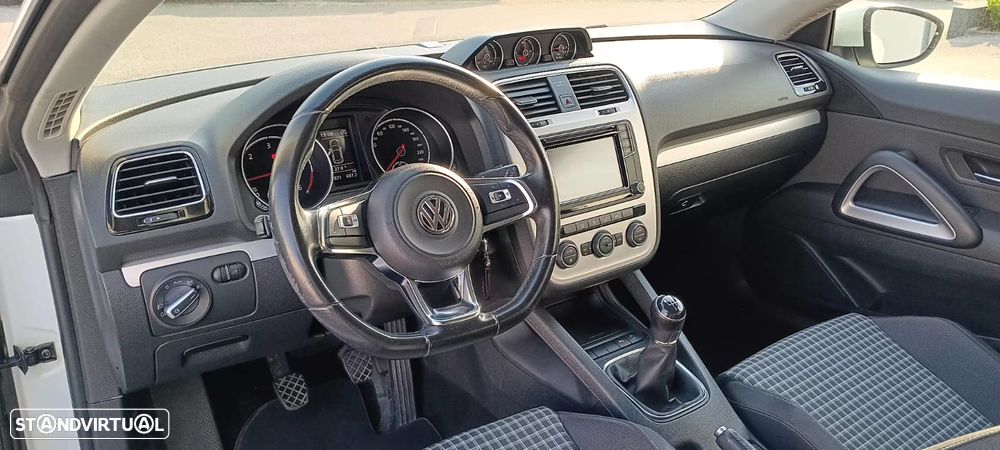 VW Scirocco 2.0 TDI Sport - 12