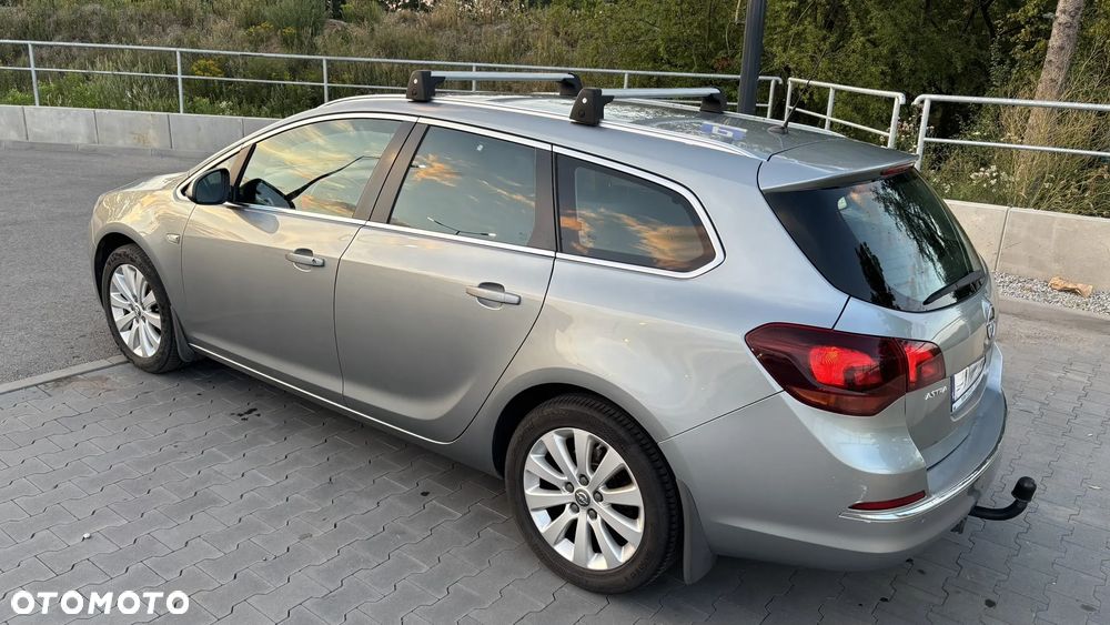 Opel Astra 1.6 CDTI Cosmo - 8