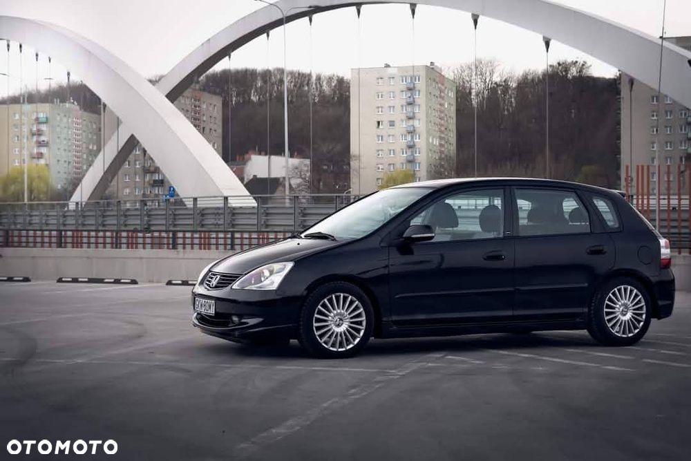 Honda Civic 1.6i ES - 2