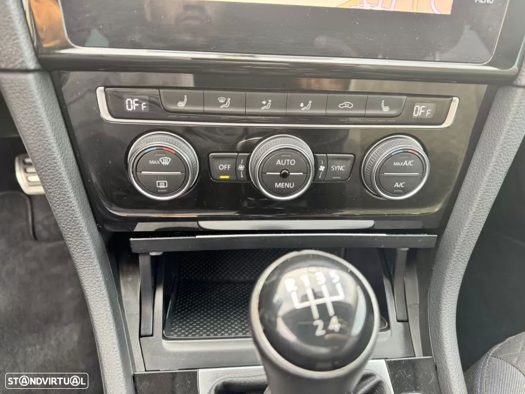 VW Golf 1.6 TDI SCR Join - 14