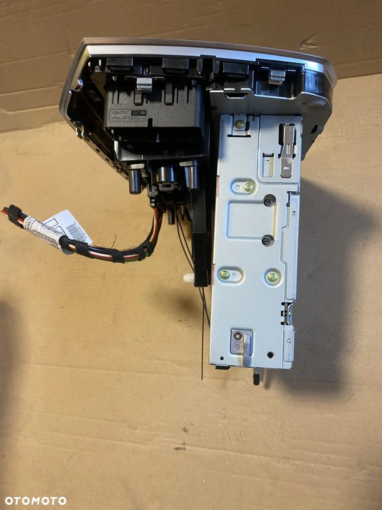 Radio panel klimatyzacji Volkswagen VW OE - 7