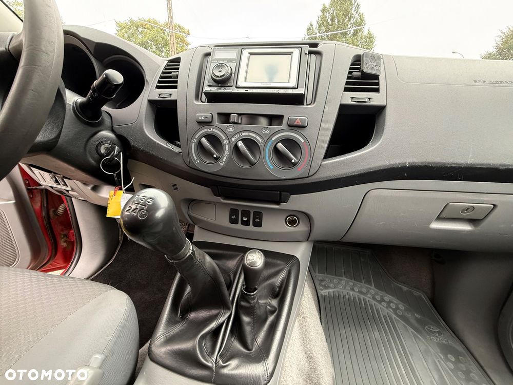 Toyota Hilux - 23