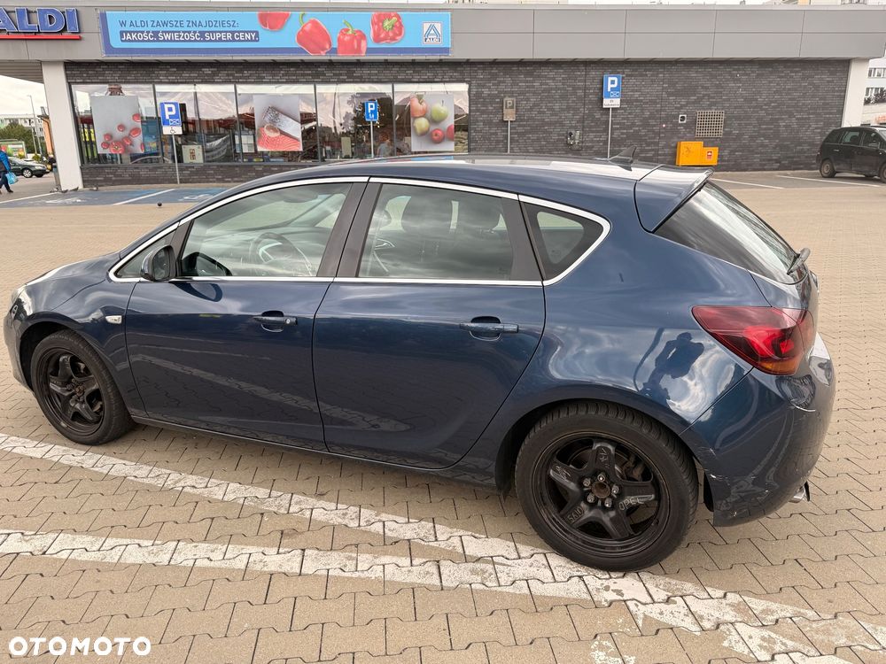 Opel Astra 1.4 T Edition 150 - 4