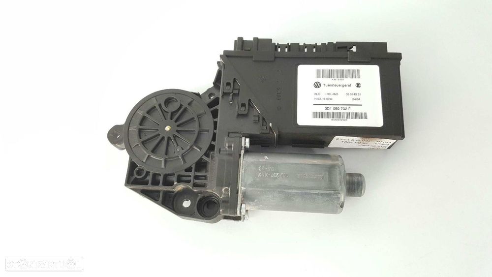 MOTOR ELEVADOR FRENTE DIREITO VOLKSWAGEN TOUAREG (7LA) TDI V10 - 1