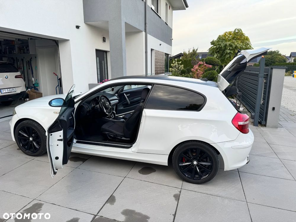 BMW Seria 1 - 25