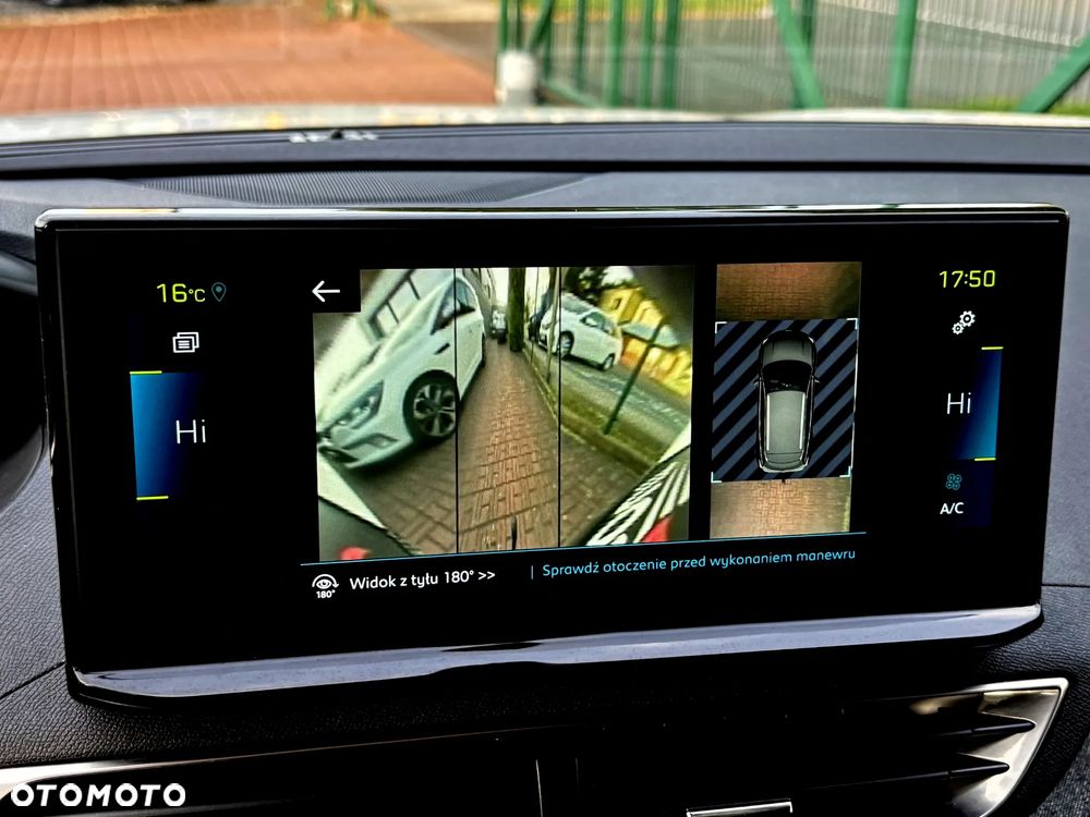 Peugeot 3008 Plug-In Hybrid 225 e-EAT8 Allure Pack - 22