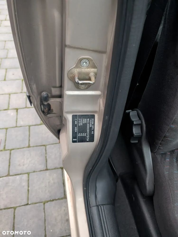 Opel Astra - 14