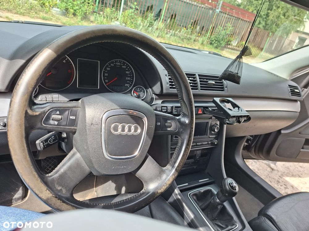 Audi A4 Avant - 8