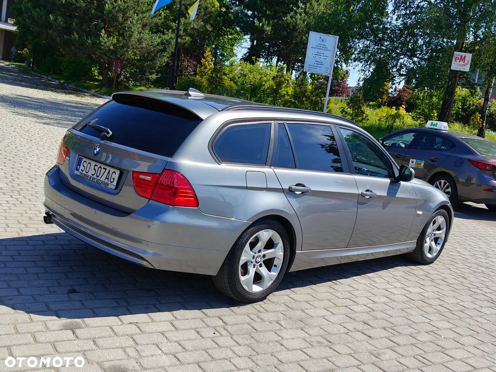 BMW Seria 3 318d Edition Exclusive - 12