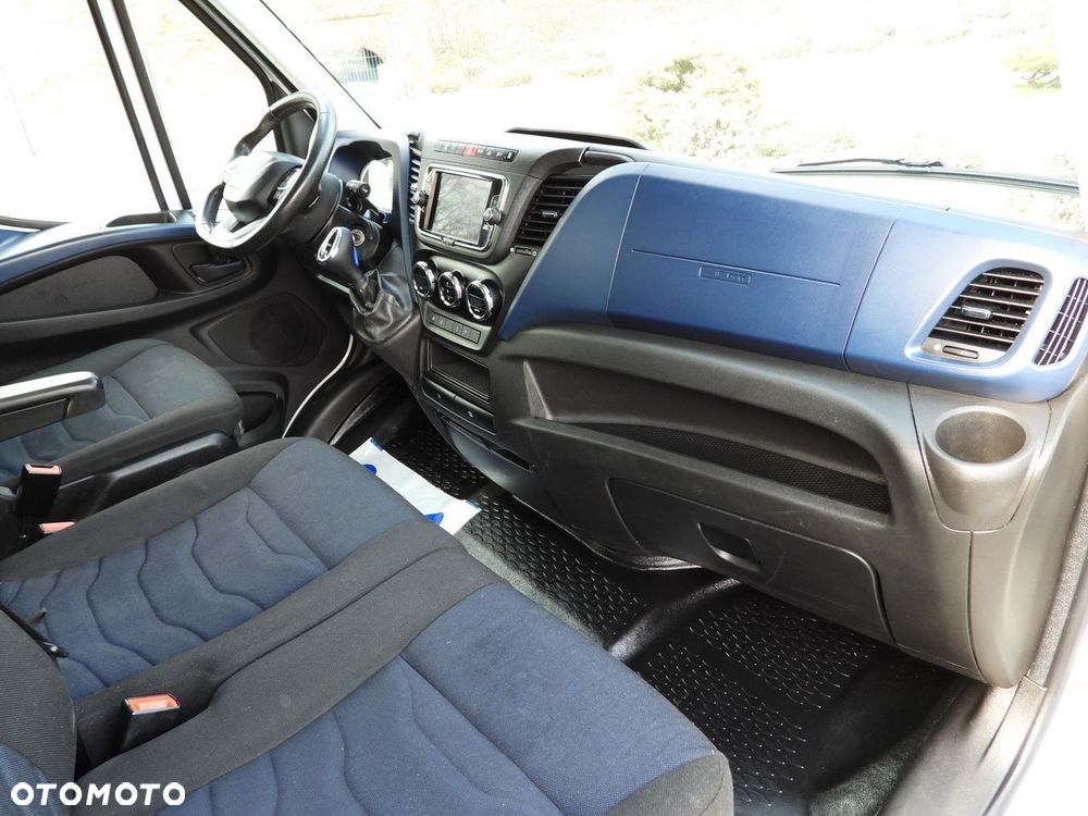 Iveco DAILY 35S16 SKRZYNIA PODWÓJNA KABINA DOKA 7 MIEJSC TEMPOMAT LEDY AUTOMAT HI-MATIC KLIMATYZACJA  160KM - 37