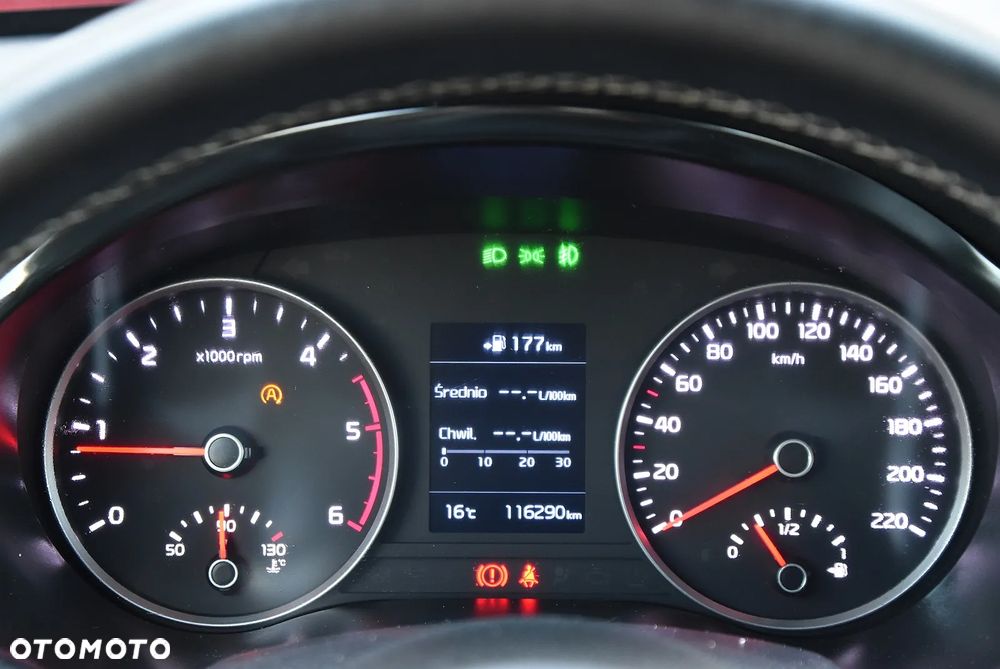 Kia Stonic - 26