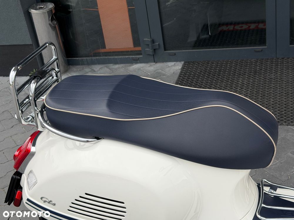 Vespa GTS - 14