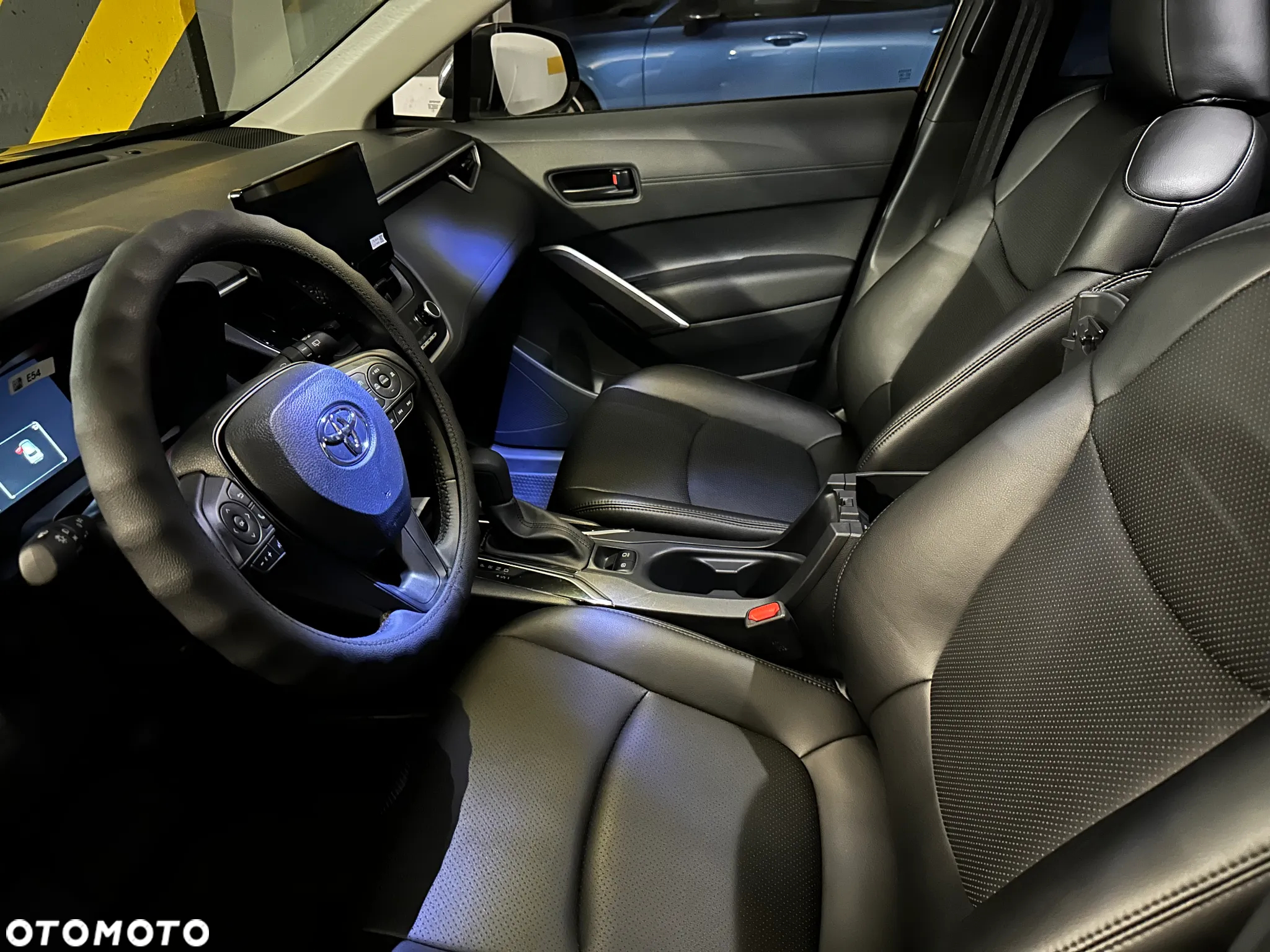 Toyota Corolla 2.0 Hybrid Lounge - 16