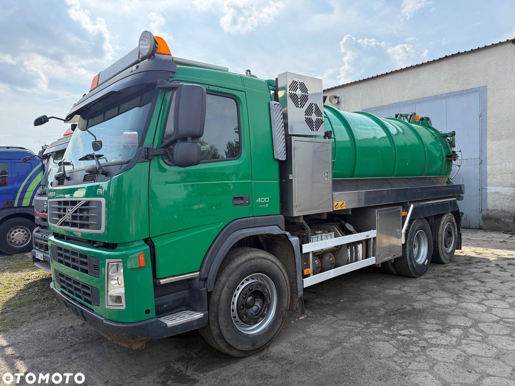 Volvo FM400 ASENIZACJA beczka do Szambo z wywrotem KORP&SON EURO5 - 1