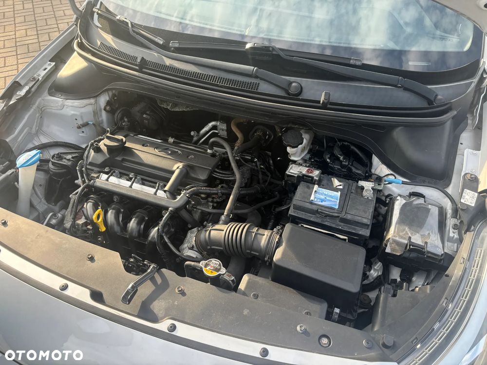 Hyundai i20 blue 1.2 Classic - 24
