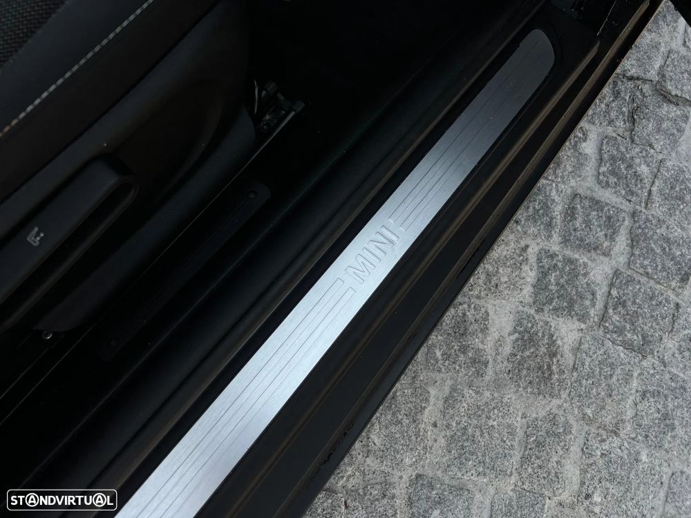 MINI 3 Portas One - 13