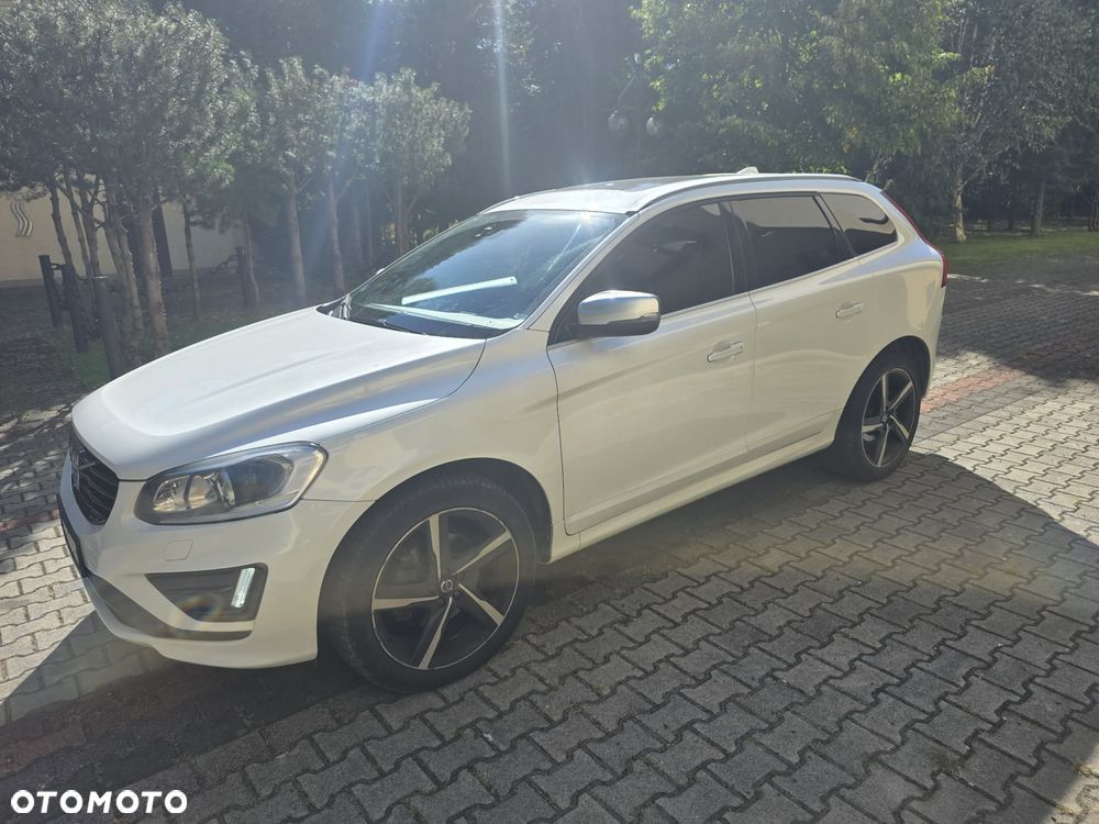 Volvo XC 60 D4 R-Design - 1