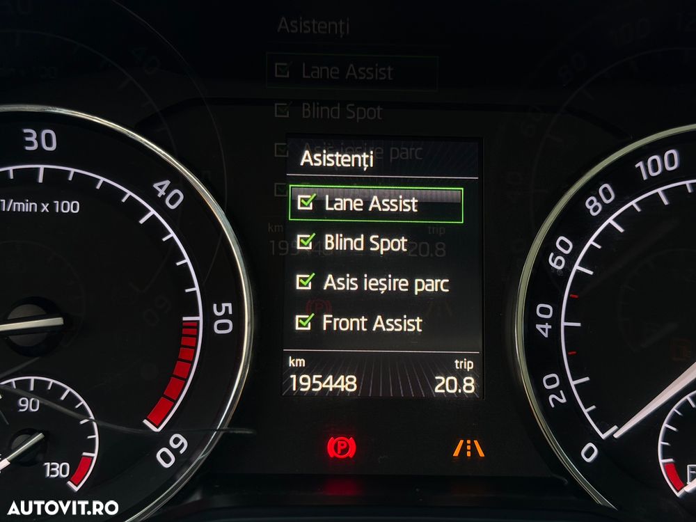 Skoda Superb 1.6 TDI DSG Ambition - 11