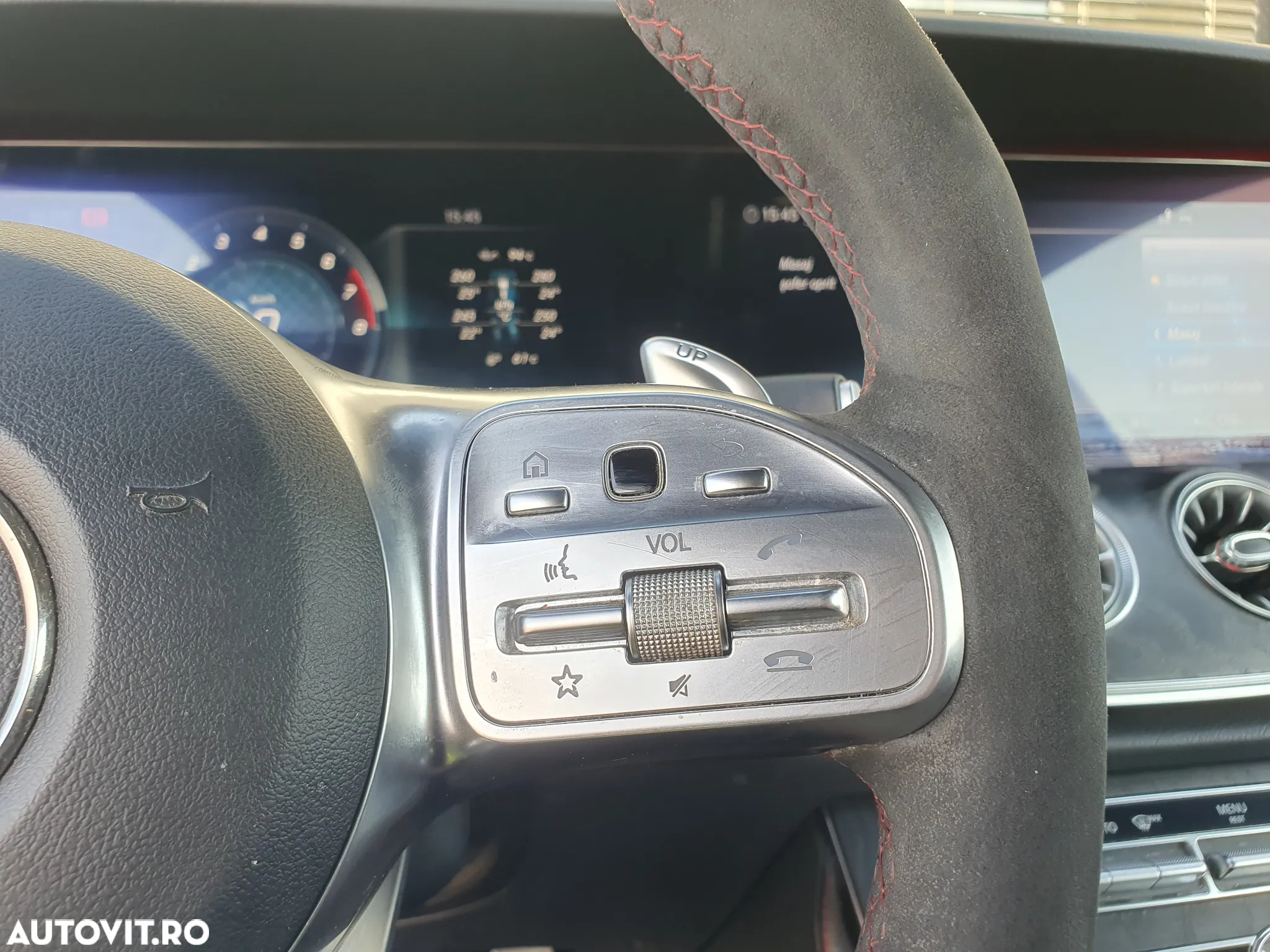Mercedes-Benz E AMG 53 4MATIC Aut. - 28
