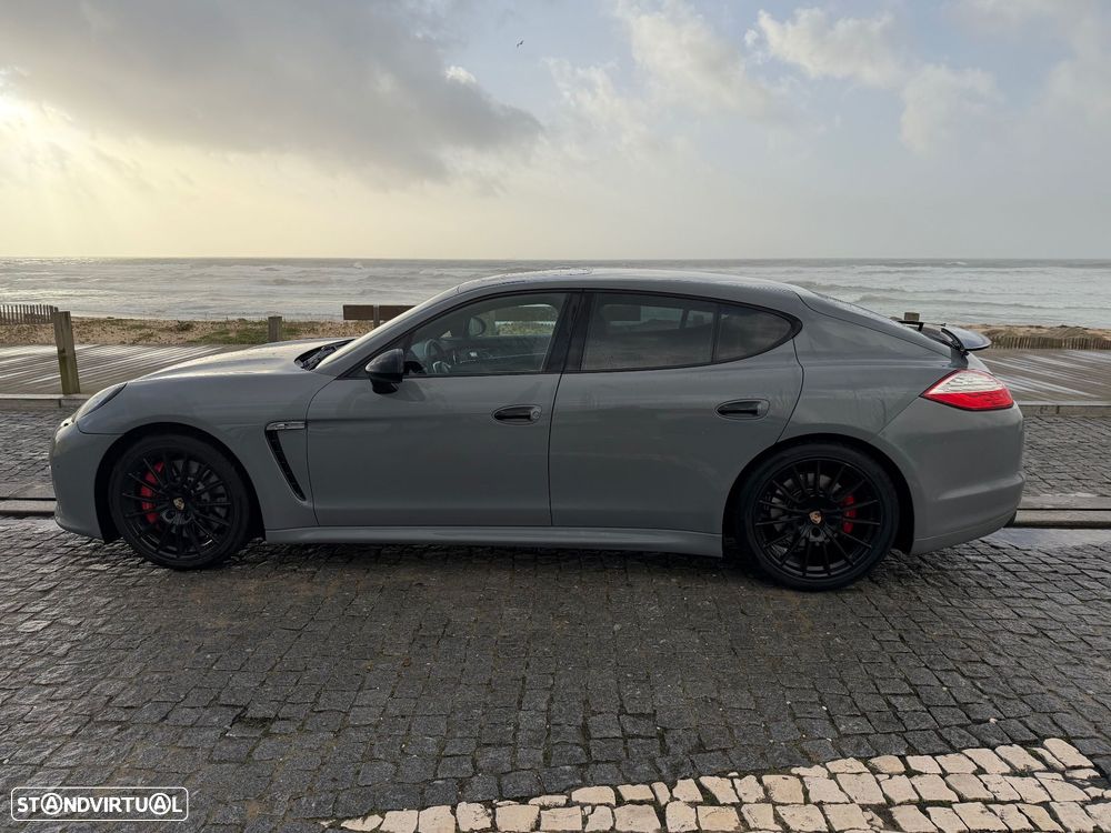 Porsche Panamera GTS PDK - 1