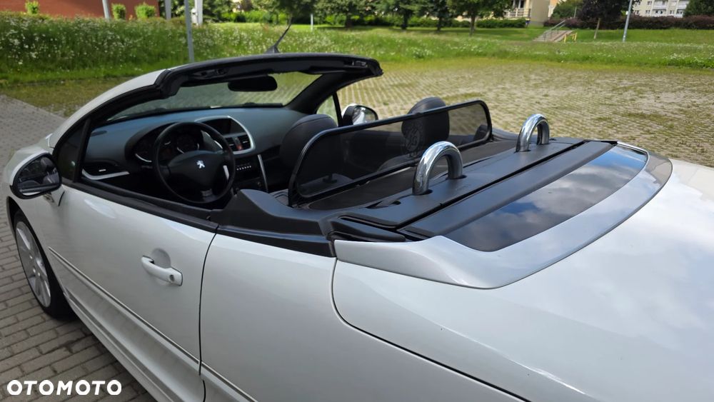 Peugeot 207 - 14