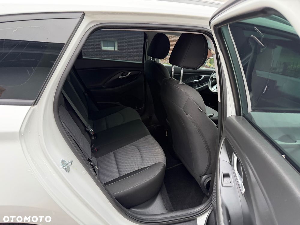 Hyundai i30 1.6 CRDI Select - 12