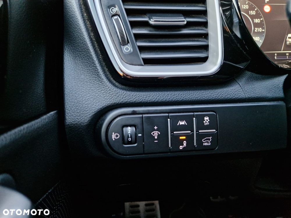 Kia XCeed - 19