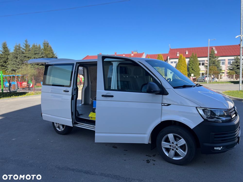 Volkswagen Transporter - 2