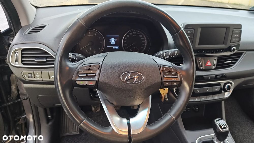 Hyundai i30 1.4 Classic + - 20