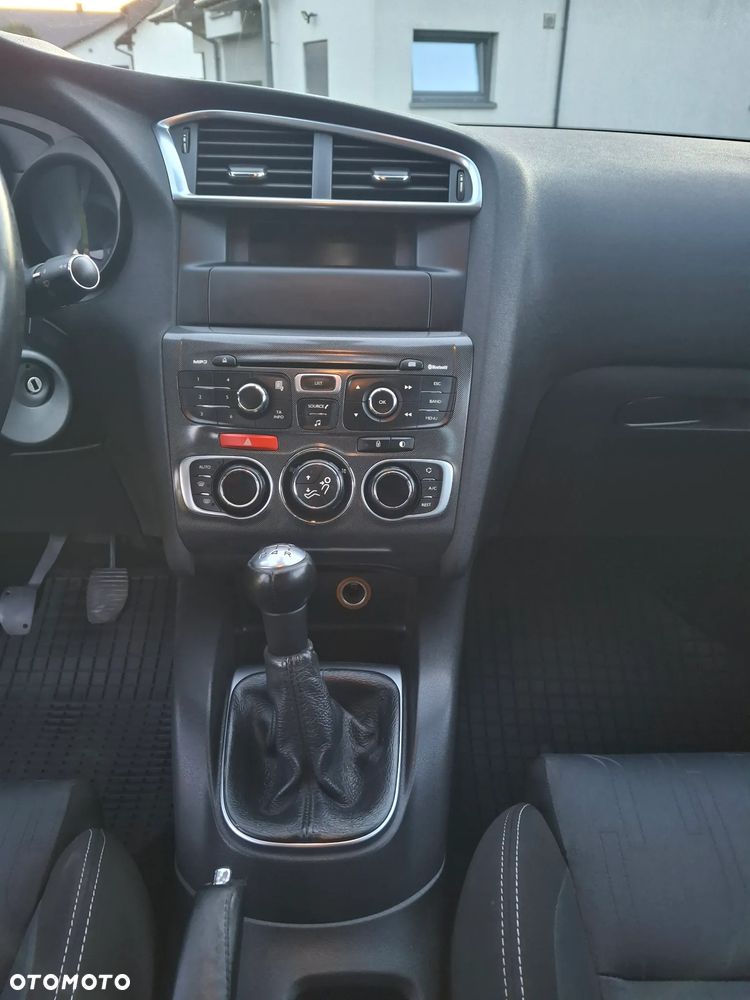 Citroën C4 1.6 VTi Exclusive - 24