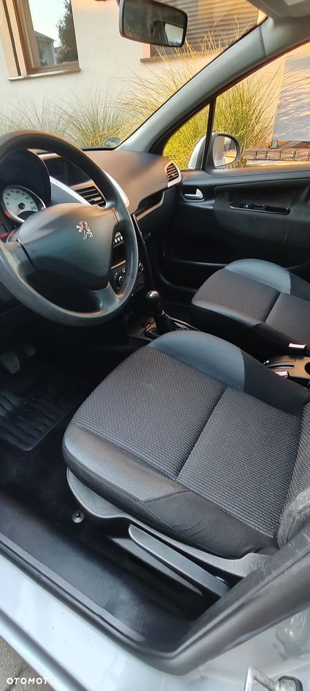 Peugeot 207 95 VTi Tendance - 11