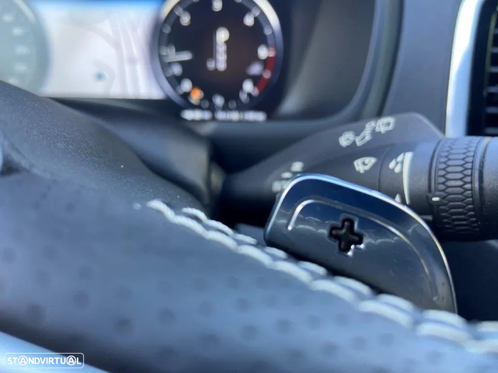 Volvo XC 90 2.0 D4 R-Design - 26