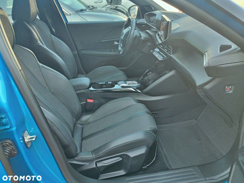 Peugeot 2008 - 14