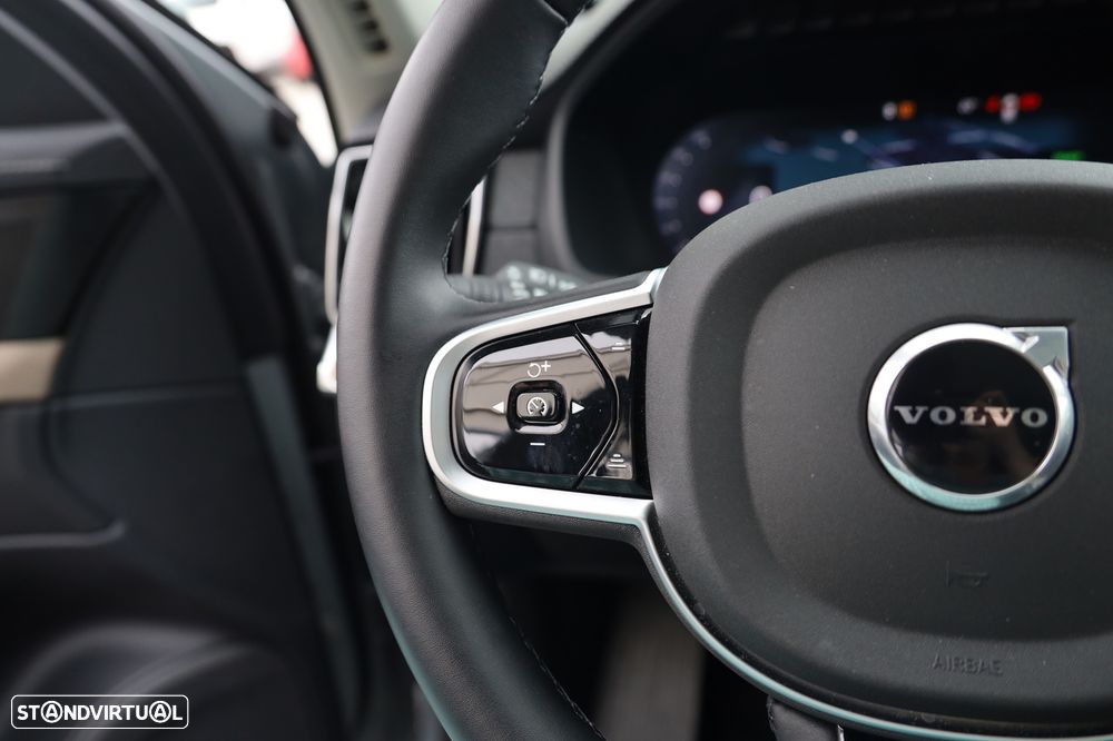 Volvo XC 90 2.0 T8 PHEV Plus Dark AWD - 24