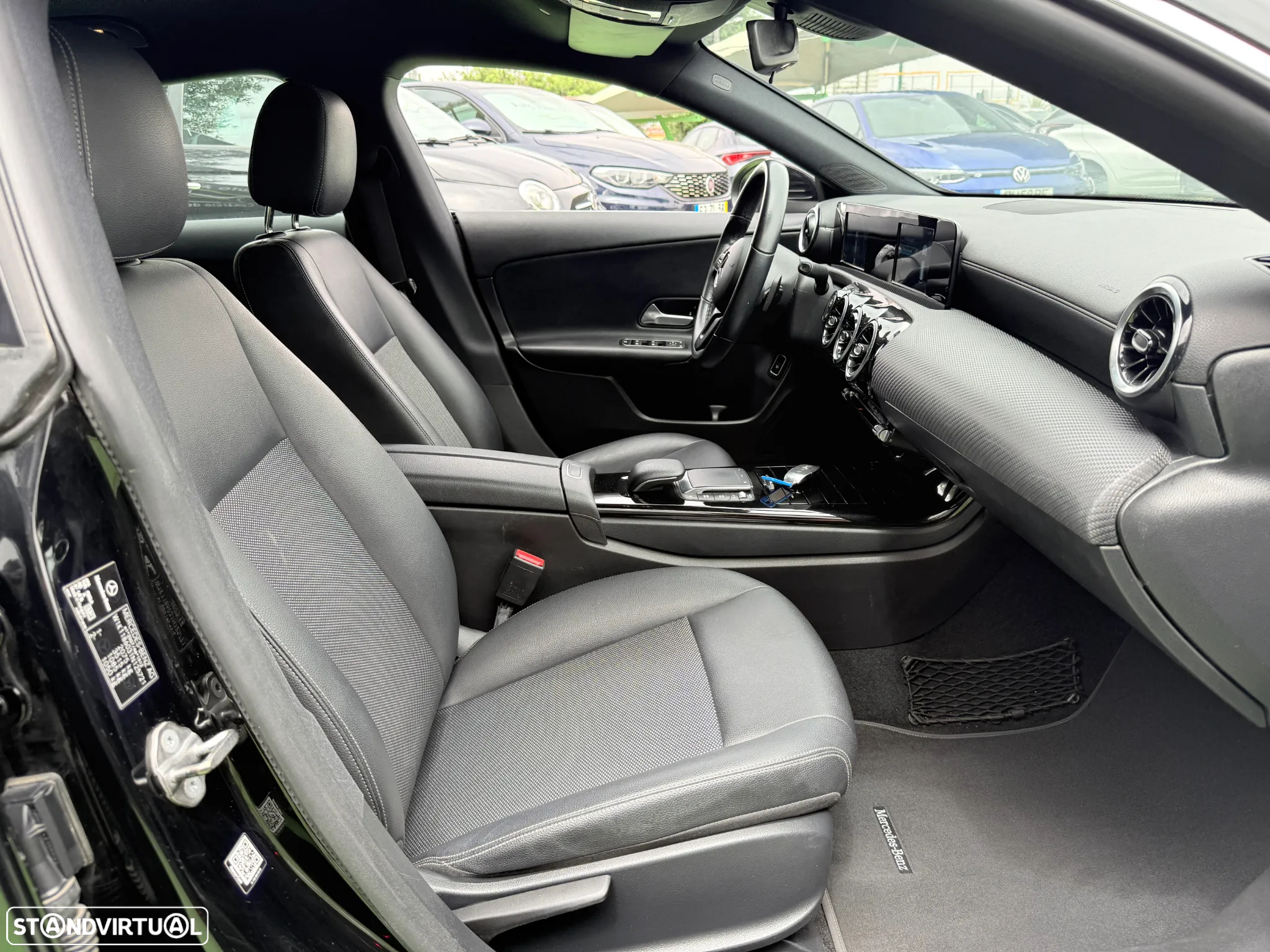 Mercedes-Benz CLA 180 d Shooting Brake 7G-DCT - 23