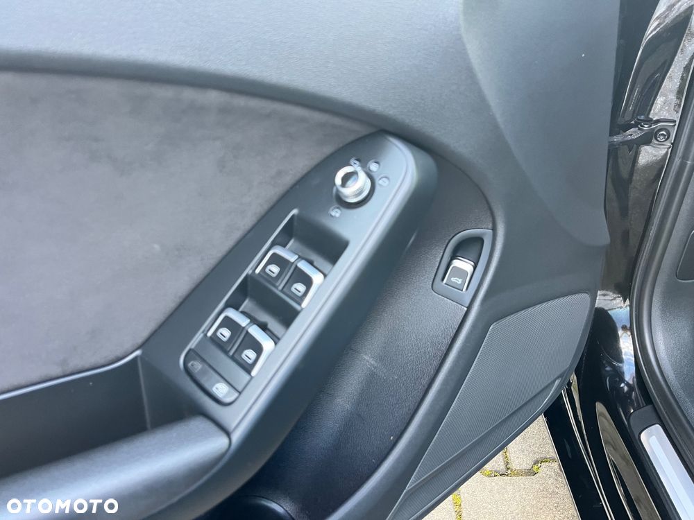 Audi A4 Avant 2.0 TDI DPF quattro S tronic S line Sportpaket - 12