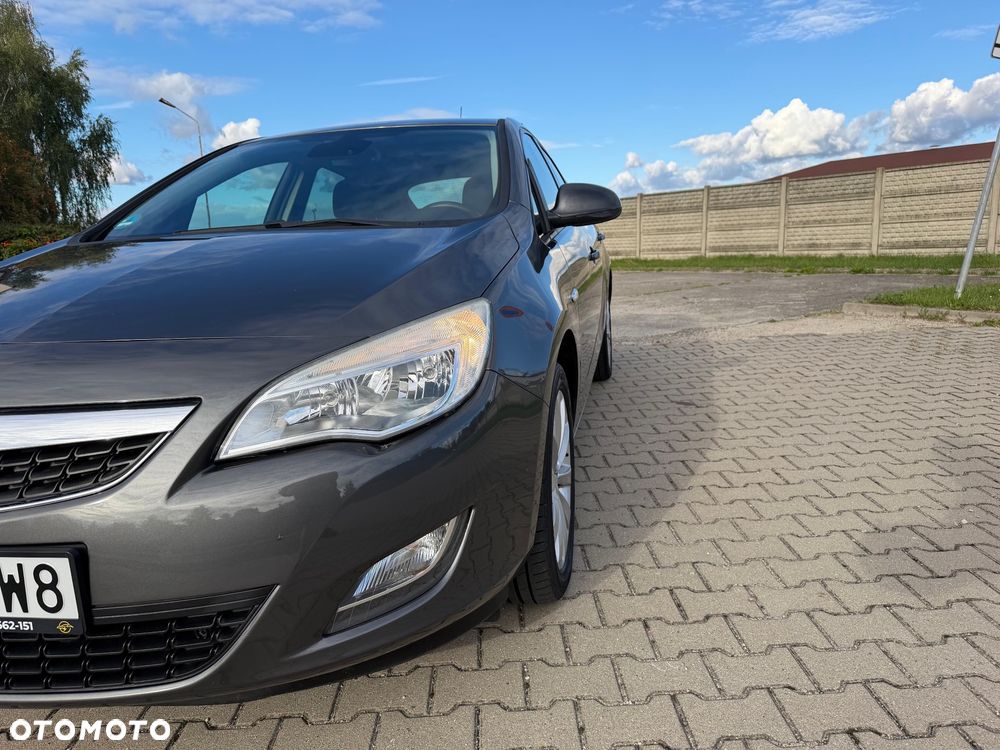 Opel Astra 1.4 Turbo ecoFLEX Start/Stop 150 Jahre - 12