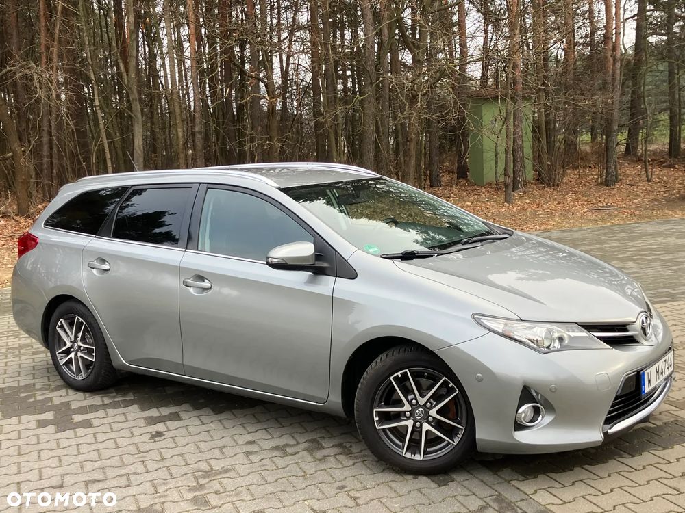 Toyota Auris 2.0 D-4D Executive - 14