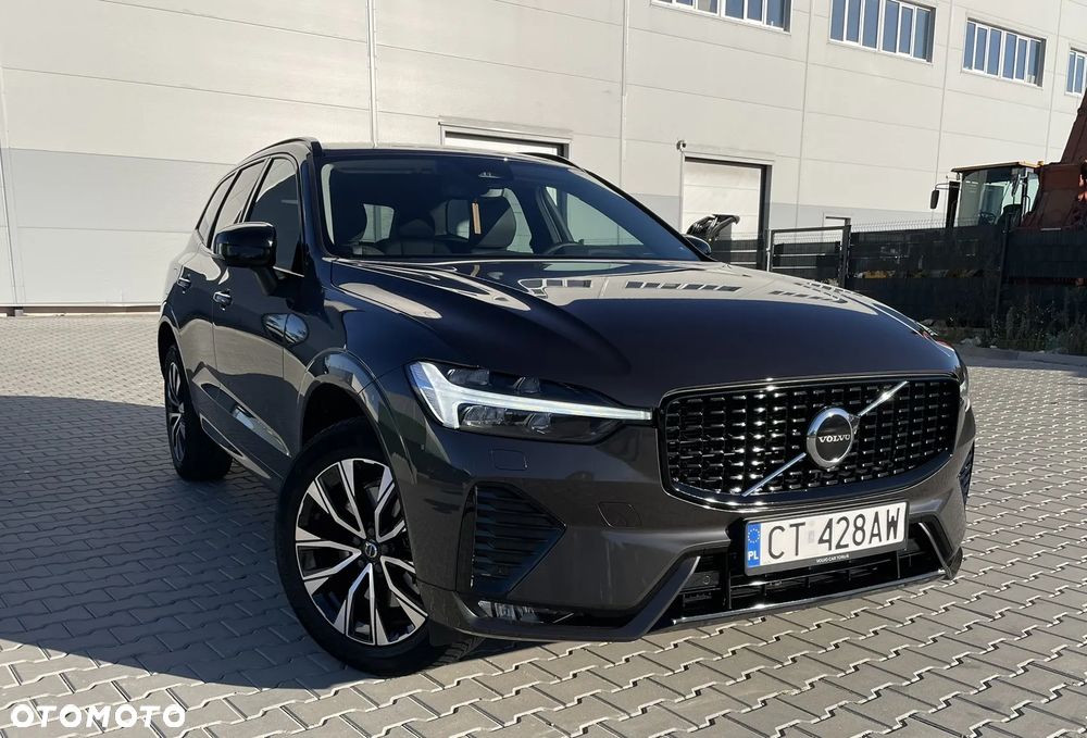 Volvo XC 60 B4 D AWD Plus Dark - 1