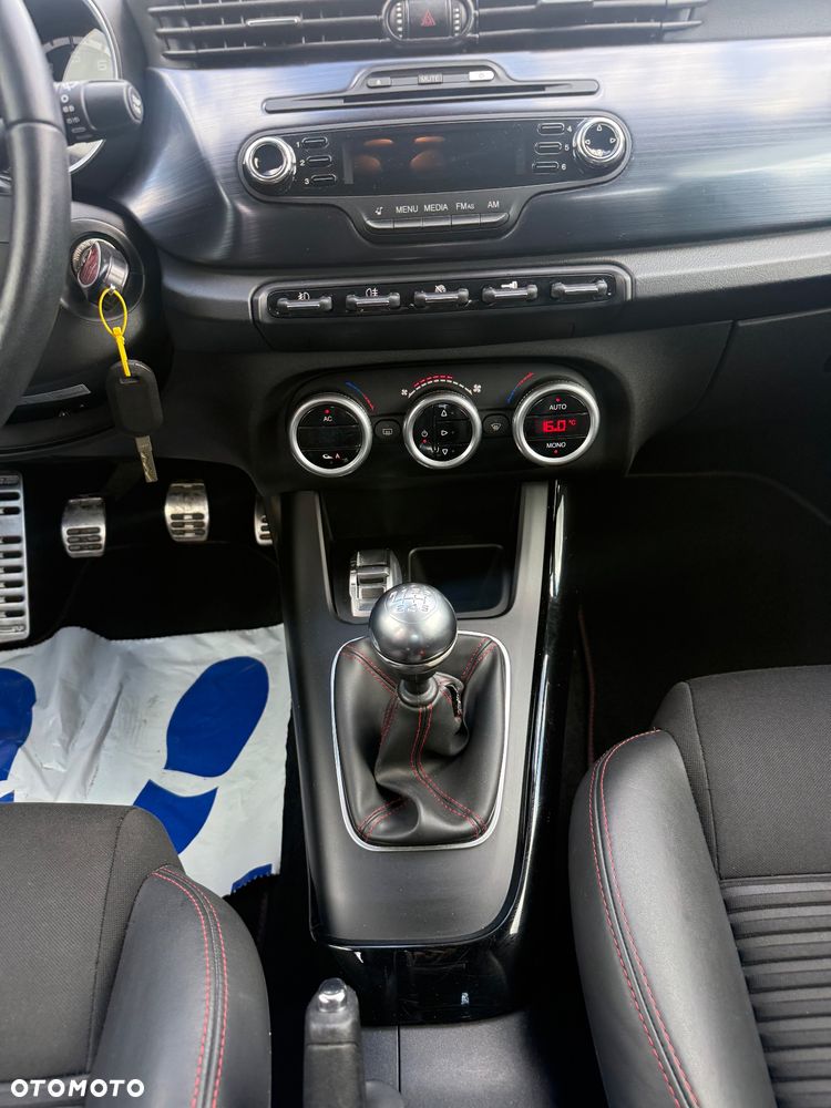 Alfa Romeo Giulietta 1.4 TB 16V Multiair Turismo - 9